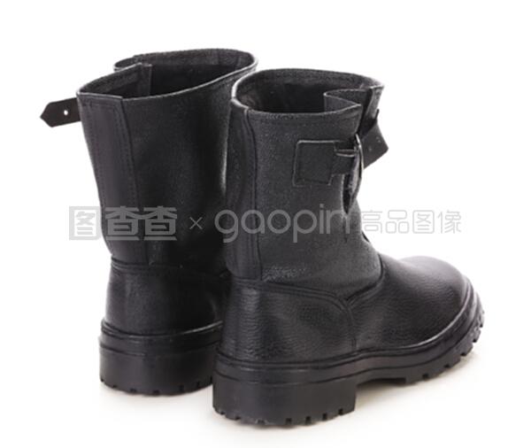 黑色皮靴 經(jīng)典鞋履配件中的魅力與實(shí)用